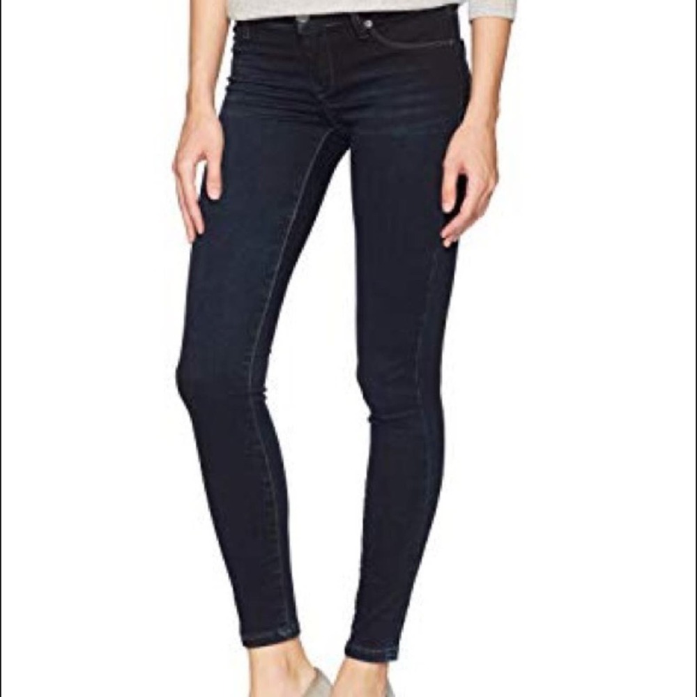 [BLANKNYC] Spray-On Skinny Jeans